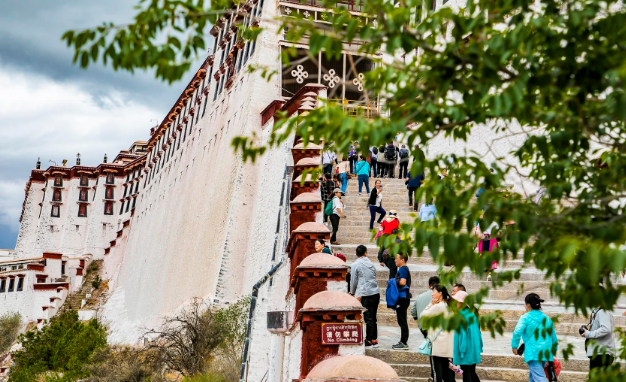 中国十大必去旅游圣地 中国最值得去的10个旅行地