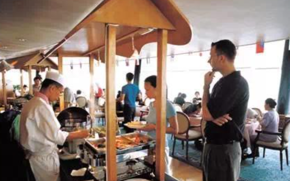 推荐10家深圳自助餐，让你笔直进扶墙出！