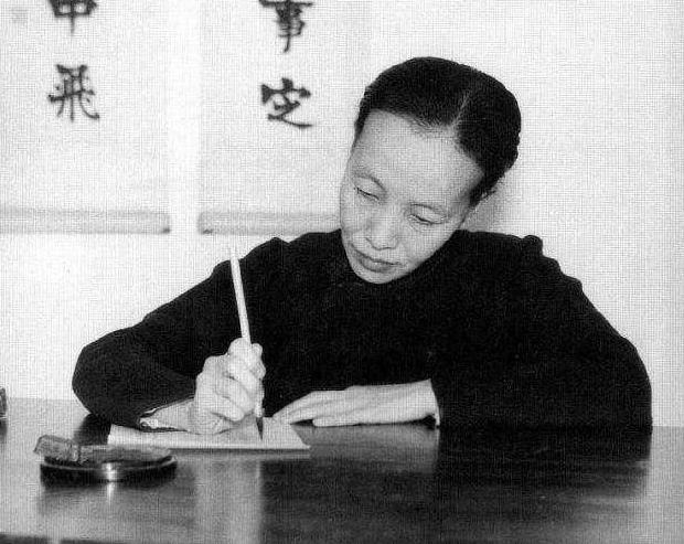 中国言情小说作家有哪些，中国十大言情小说作家排行榜