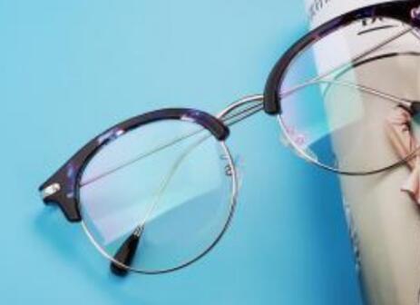 十大国产眼镜店品牌 国产眼镜品牌排行榜前十名 眼镜哪个牌子好